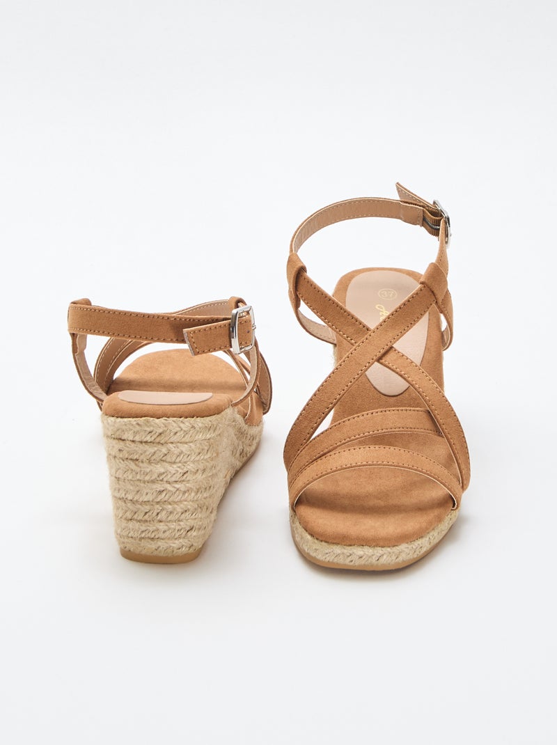 Sandalias de cuña Marron - Kiabi