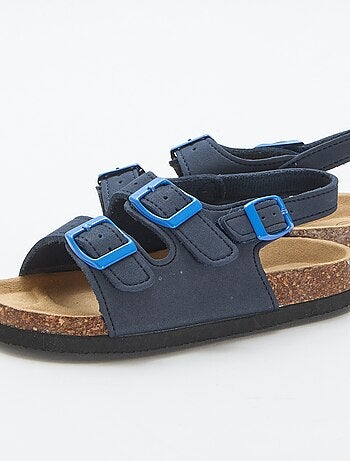 Sandalias de doble tira con hebillas contrastantes