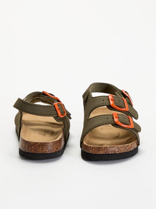 Sandalias de doble tira con hebillas contrastantes - Kiabi Sandalias de doble tira con hebillas contrastantes - Kiabi