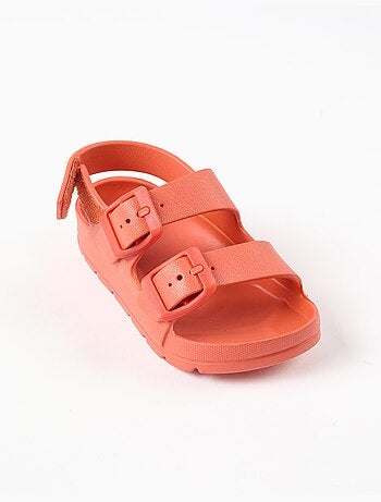 Sandalias de goma con hebilla y tira autoadherente