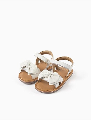 Sandalias de piel con lazo decorativo