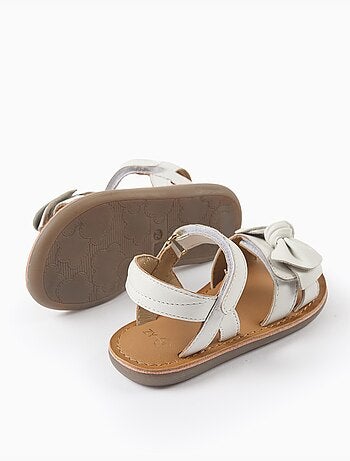 Sandalias de piel con lazo decorativo