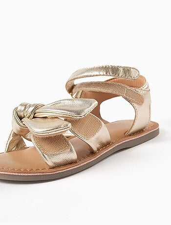 Sandalias de piel con nudo decorativo