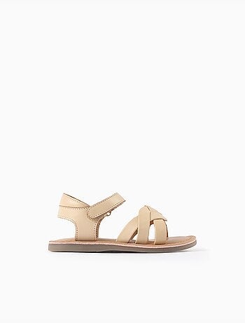 Sandalias de piel con tiras trenzadas y soporte en el talón
