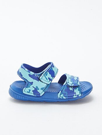 Sandalias de piscina