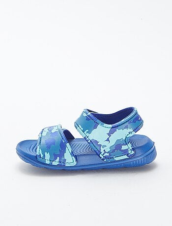 Sandalias de piscina
