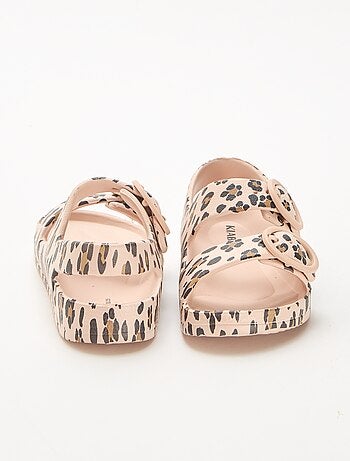 Sandalias de plástico con estampado de leopardo