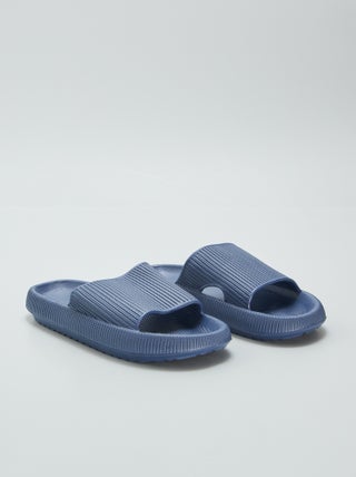 Sandalias de plástico moldeado