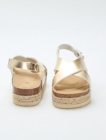 Sandalias de plataforma con tiras cruzadas