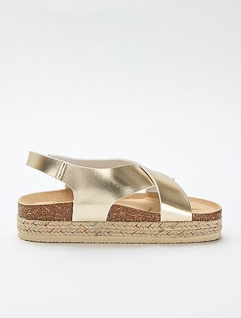 Sandalias de plataforma con tiras cruzadas
