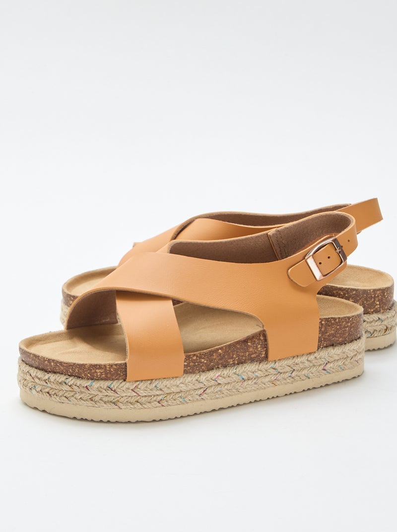 Sandalias de plataforma con tiras cruzadas Marron - Kiabi