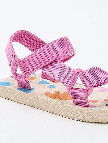 Sandalias de playa con tiras textiles