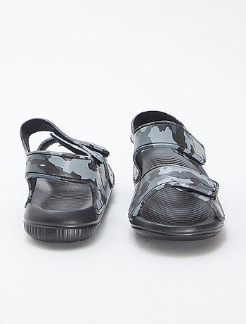 Sandalias de playa con velcros