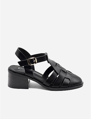 Sandalias de tacón con correa y hebilla