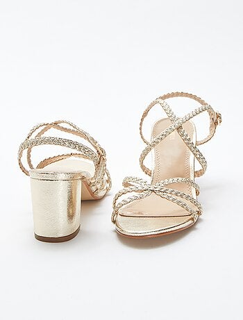Sandalias de tacón doradas