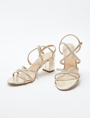 Sandalias de tacón doradas