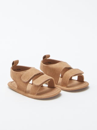 Sandalias de tela con velcros