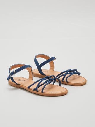 Sandalias de tiras anudadas