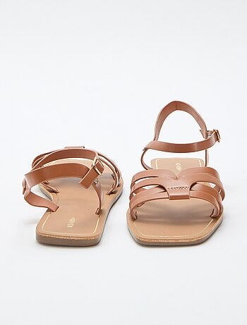 Sandalias con tira cruzada