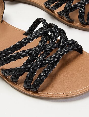 Sandalias de tiras trenzadas