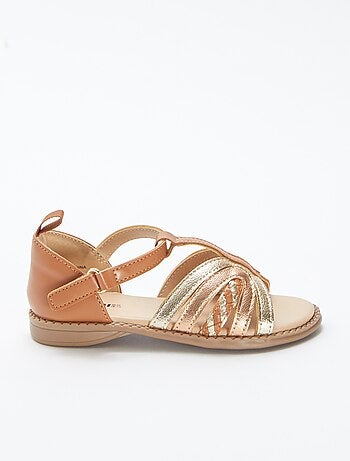 Sandalias doradas y cobrizas con velcros