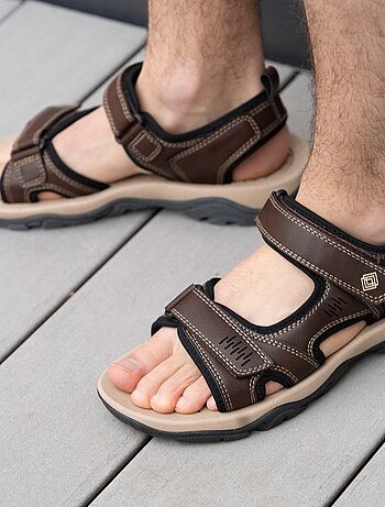 Sandalias Muy cómodo y fácil de ajustar. Isotoner