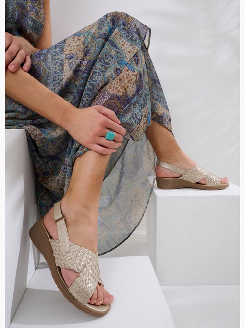 Sandalias piel trenzada ancho confort - Afibel - Kiabi