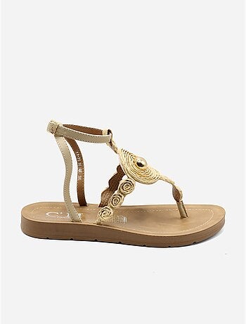 Sandalias planas con detalles de perlas