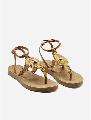 Sandalias planas con detalles de perlas