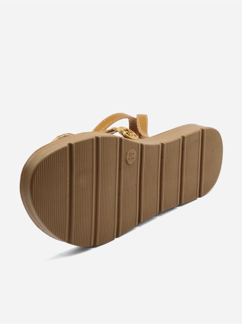 Sandalias planas con detalles de perlas Camel - Kiabi
