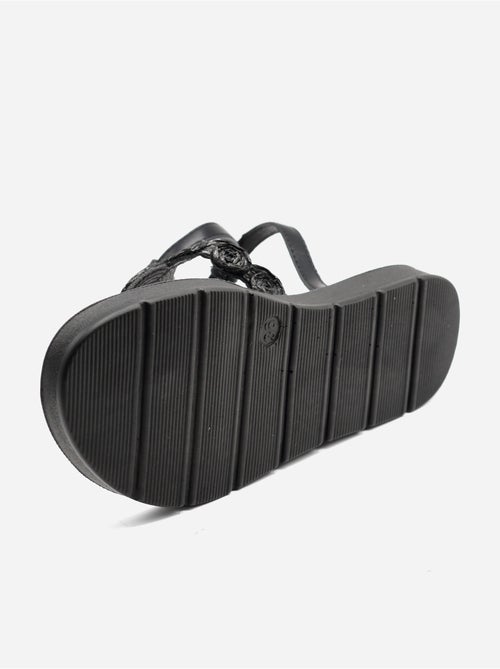 Sandalias planas con detalles de perlas - Kiabi Sandalias planas con detalles de perlas - Kiabi