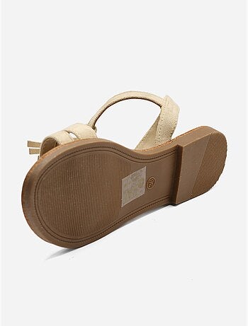 Sandalias planas con flecos