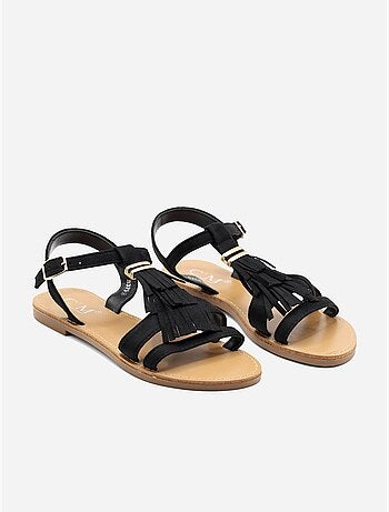 Sandalias planas con flecos