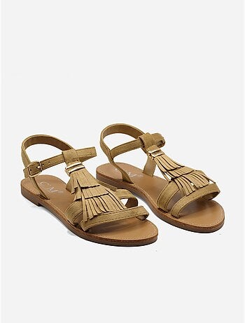 Sandalias planas con flecos