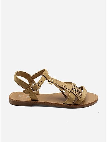 Sandalias planas con flecos