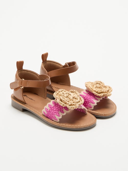 Sandalias planas con flores de fantasía - Kiabi