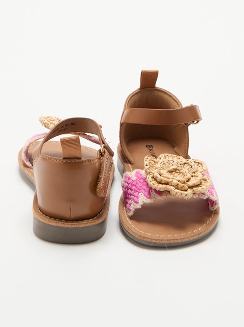 Sandalias planas con flores de fantasía - Kiabi