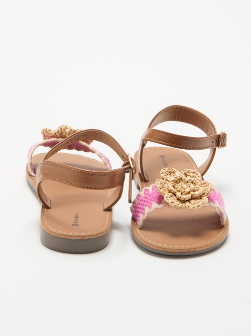 Sandalias planas con flores de fantasía - Kiabi