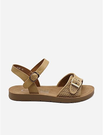 Sandalias planas con hebilla