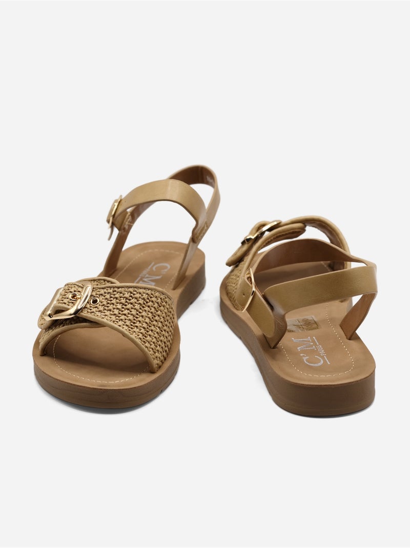 Sandalias planas con hebilla Crema - Kiabi
