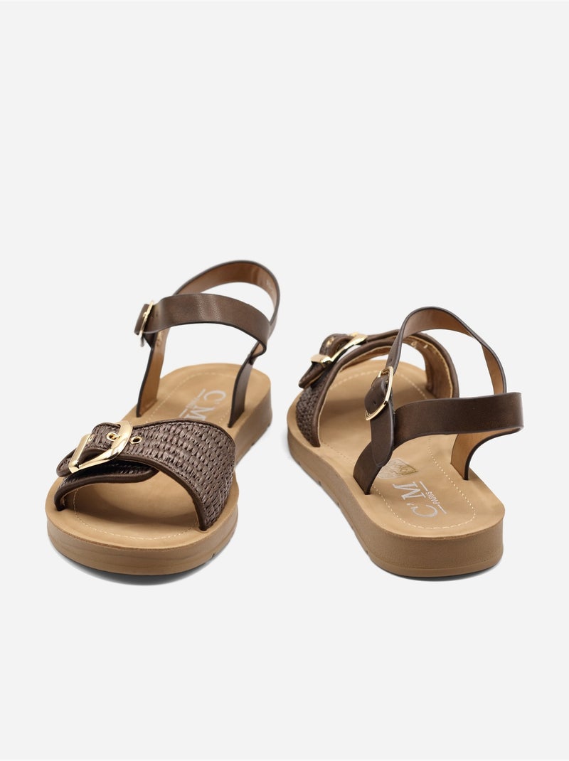 Sandalias planas con hebilla Marrón - Kiabi