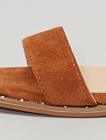 Sandalias planas con hebillas western - camello - Kiabi - 22.00€