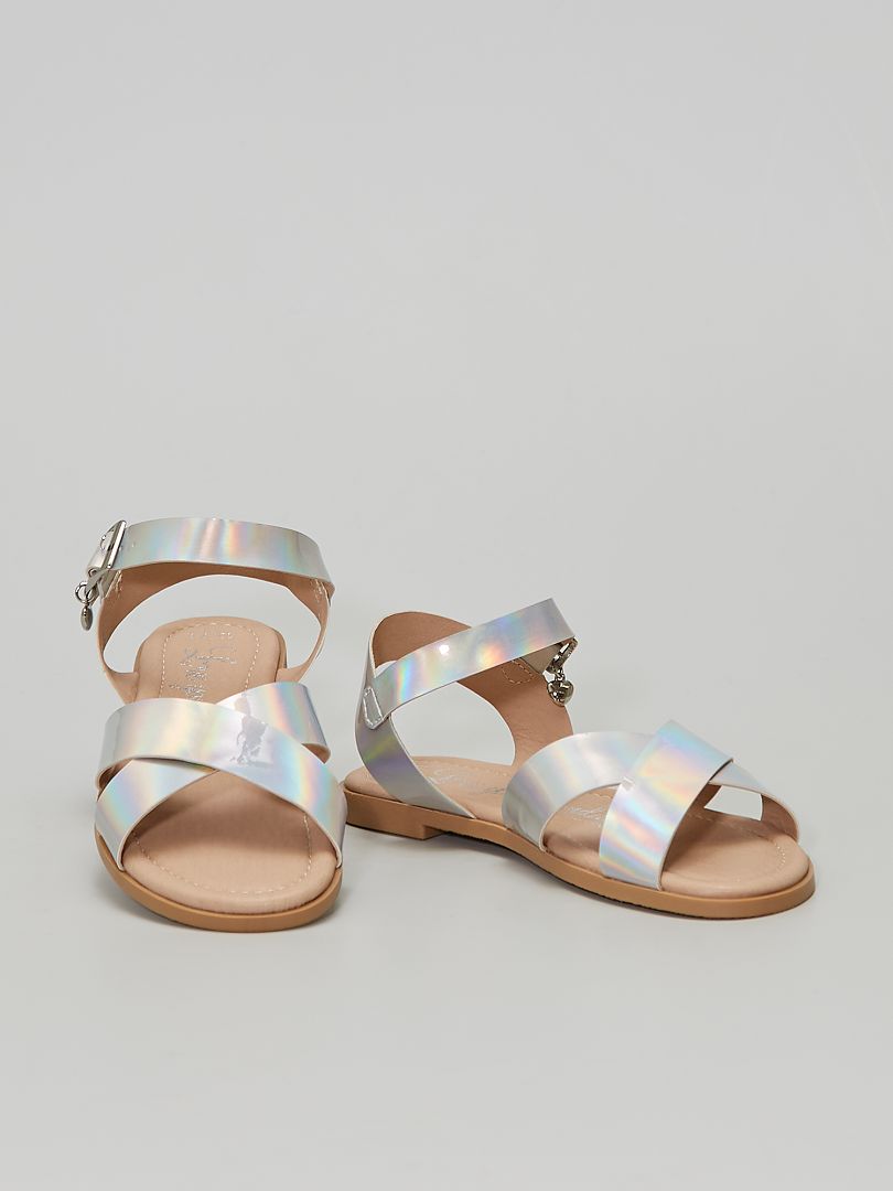 Sandalias Planas Con Tira Beige Kiabi