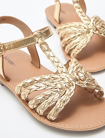 Sandalias planas con tira y bandas trenzadas