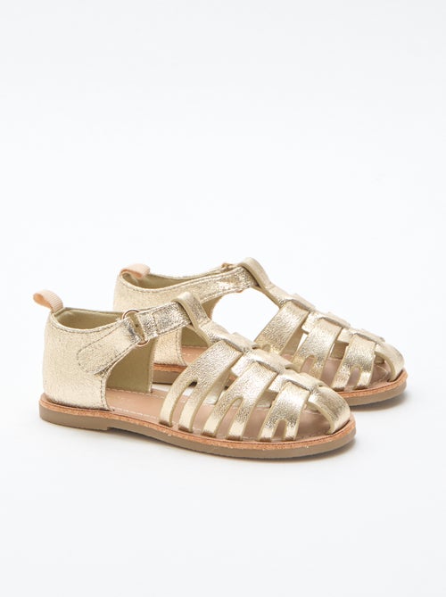 Sandalias planas con tiras cerradas brillantes - Kiabi