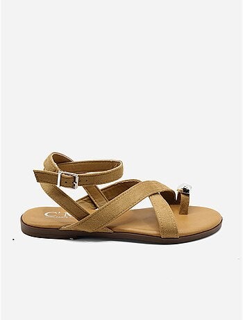 Sandalias planas con tiras cruzadas