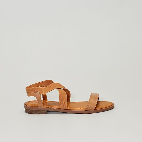 Amazon.com: Sandalias planas hechas a mano para mujer en cuero marrón  oscuro : Ropa, Zapatos y Joyería