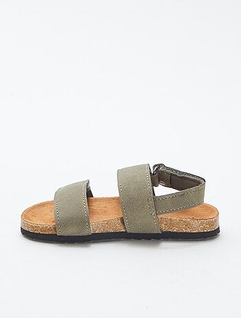 Sandalias planas con velcros