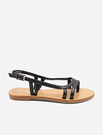 Sandalias planas de diseño delicado