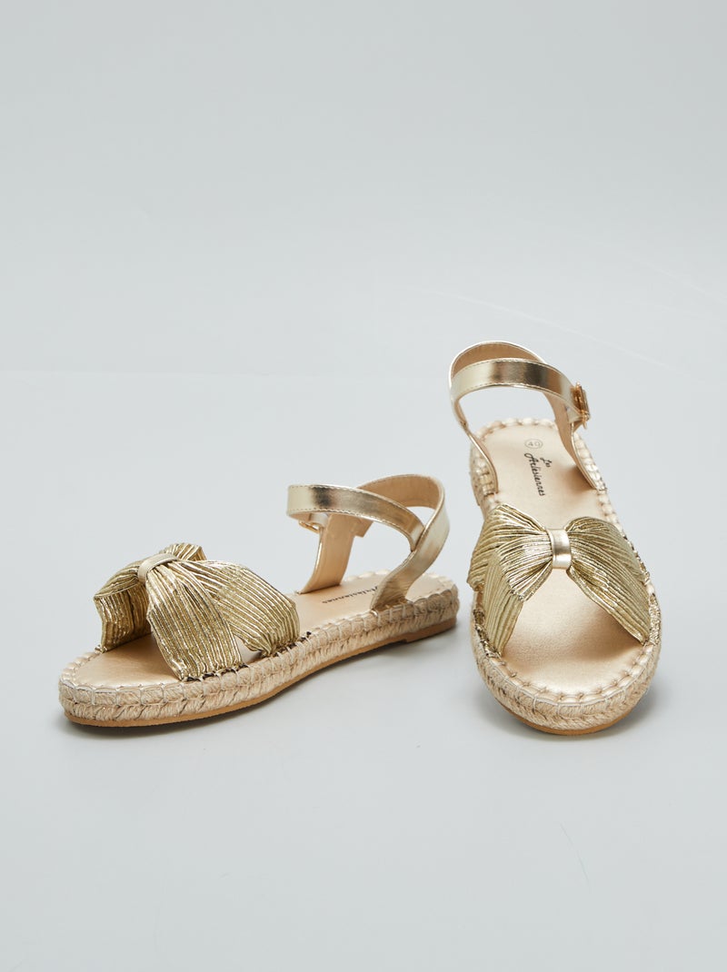 Sandalias planas doradas BEIGE - Kiabi